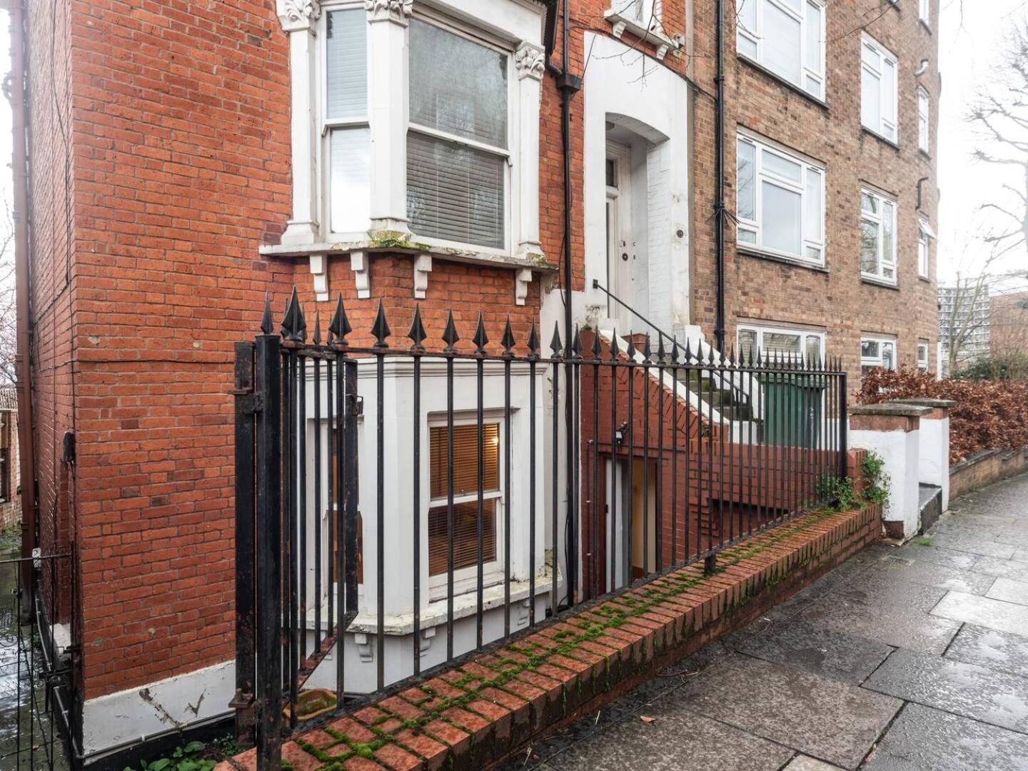 Apartamento Garden Flat With A Heath Views & Skyline Londres